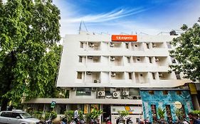 Fabhotel Kalyan - Nr Dairy Dan Circle